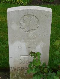 Etaples Military Cemetery - Moss, Bert